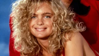 Baywatch reboot erika eleniak torna nei panni di shauni mcclain nella nuova serie fox