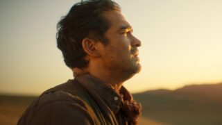 Prime video nuova serie in 8 episodi dal bestseller dopo flop al botteghino da 61 milioni