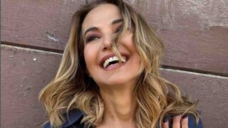 Barbara d’Urso contro mediaset: tribunale per ingerenze e diritti non pagati