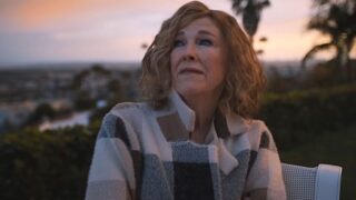 Apple tv comedy emmy: come affronteranno la morte di catherine o’hara nel futuro della serie