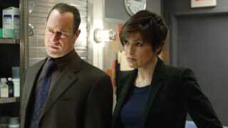 Mariska Hargitay conferma la scena del bacio Benson e Stabler durante le riprese