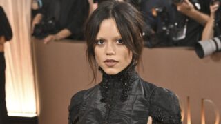 Jenna ortega quasi ha smesso di recitare prima di entrare nel thriller psicologico netflix in 5 parti