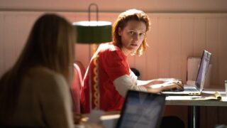 Holly gibney di stephen king arriva in tv: ecco cosa sappiamo sull adattamento