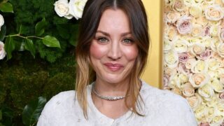 Kaley cuoco ritorna con una commedia per adulti dopo 11 anni: arriva in streaming