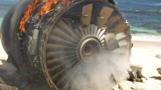 Netflix lord of the flies recensione e significato di una distopia che mescola perdite e adolescenza