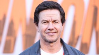 Mark wahlberg thriller crudo su netflix in cima alle classifiche 21 anni dopo il film