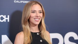 Scarlett johansson e netflix remake del film romantico dei 19 anni: novità e dettagli