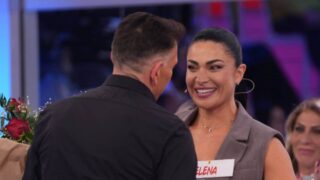 Uomini e Donne, la dama del trono over Elena: età, lavoro, dove vive e profilo Instagram
