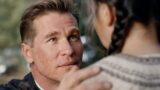Val kilmer torna a recitare con l ai nel  trailer del western as deep as the grave