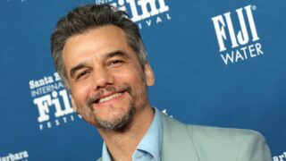 Netflix new sci-fi horror thriller: prime immagini da last house e regista acclamato