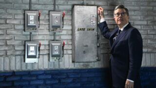 The Late Show con Stephen Colbert saluta con grande colpo di scena, anche senza il papa