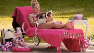 Elle teaser trailer serie prime video