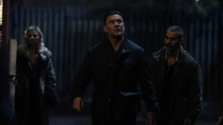 Tom Hardy fuori da MobLand indiscrezioni su tensioni sul set della serie Paramount