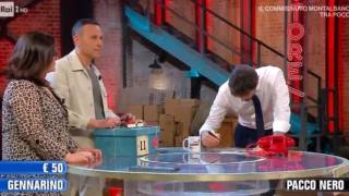 Quanto hanno vinto ad affari tuoi stasera 12 maggio 2026: partita sfortunatissima per Guido dalla campania