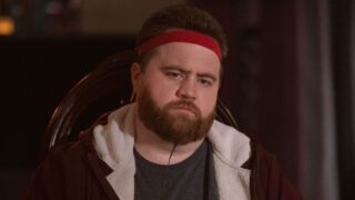 Serie di arti marziali netflix in 6 episodi riesce in una sfida impossibile