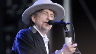 The greatest song di bob dylan tagliata dallalbum che ancora oggi lascia senza risposta i fan dopo 40 anni