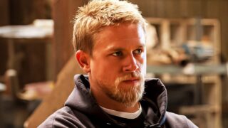 Charlie Hunnam so a sorpresa da recuperare prima del suo  crime drama