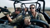 Guy Ritchie spiega perché le reunion di Jake Gyllenhaal e Henry Cavill erano perfette per il  film di spie In the Grey