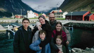 Fjord recensione: l’anatomia di una famiglia di Cristian Mungiu a Cannes 69