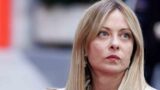 Giorgia meloni contro mediaset: veto ai parlamentari Fdi per le trasmissioni di bianca berlinguer, il retroscena di il foglio