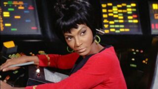 Star trek: uhura è pronta a raggiungere i rivali, ecco perché sorprende anche la critica