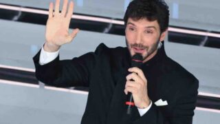 Sanremo 2027 cambia il regolamento: indiscrezione sulla serata cover da Dagospia
