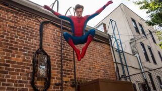 Spider-Man di Tom Holland: perché i fan Marvel lo criticano e cosa sta succedendo