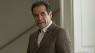 Tony shalhoub torna con monk creator per la serie detective di einstein