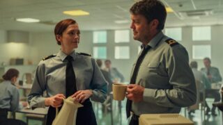 Brilliant netflix thriller domina le classifiche streaming per la terza settimana consecutiva