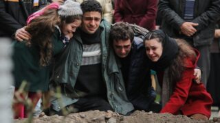 Turcata in arrivo oggi nel pomeriggio di canale 5: tutto per la mia famiglia e anticipazioni