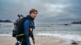 Scuba diver inghiottito e costretto a lottare nel  trailer di whalefall disney
