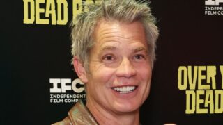 Timothy olyphant thriller con rating vietato diventa un successo globale su streaming dopo 17 anni