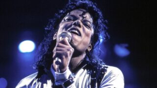 Netflix serie in tre parti su michael jackson: è la numero 1 nello streaming nonostante le critiche