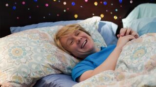 Disney queer comedy in due parti con 97% su Rotten Tomatoes: perfetta da vedere nel weekend
