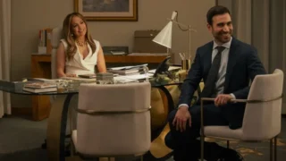 Jennifer Lopez rivela il segreto della chimica con Brett Goldstein nel  film Netflix