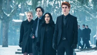 Riverdale torna con una nuova serie oscura che manda archie all inferno in senso letterale