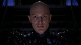 Tom Hardy trattato male da regista di Star Trek: cosa dice il cast dopo il rapporto difficile