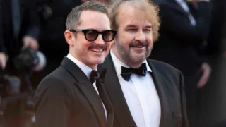 Elijah wood fa chiarezza sul ritorno nel  film de il signore degli anelli non siamo ancora a quel punto
