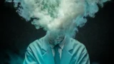 Human vapor: la serie netflix da vedere se vi piacciono true detective e clayface