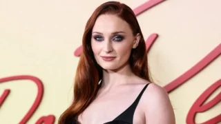 Tomb raider la nuova lara croft con sophie turner promuove la serie sarà fantastica