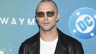 Nicholas hoult thriller crime come rapinare una banca rinviato ufficialmente