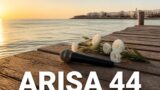 Arisa 44 anni, foto in topless e dedica di Carla Gozzi
