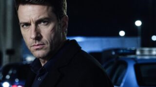 L’ispettore Coliandro stasera Rai 2 episodio Serial killer
