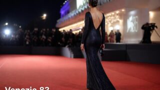 Angela Caloisi a Venezia 83 col pancione: critiche